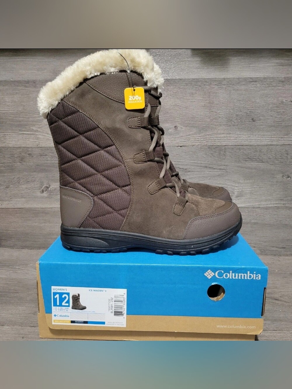 columbia ice maiden ii Women's Size 12 brown Snow boots